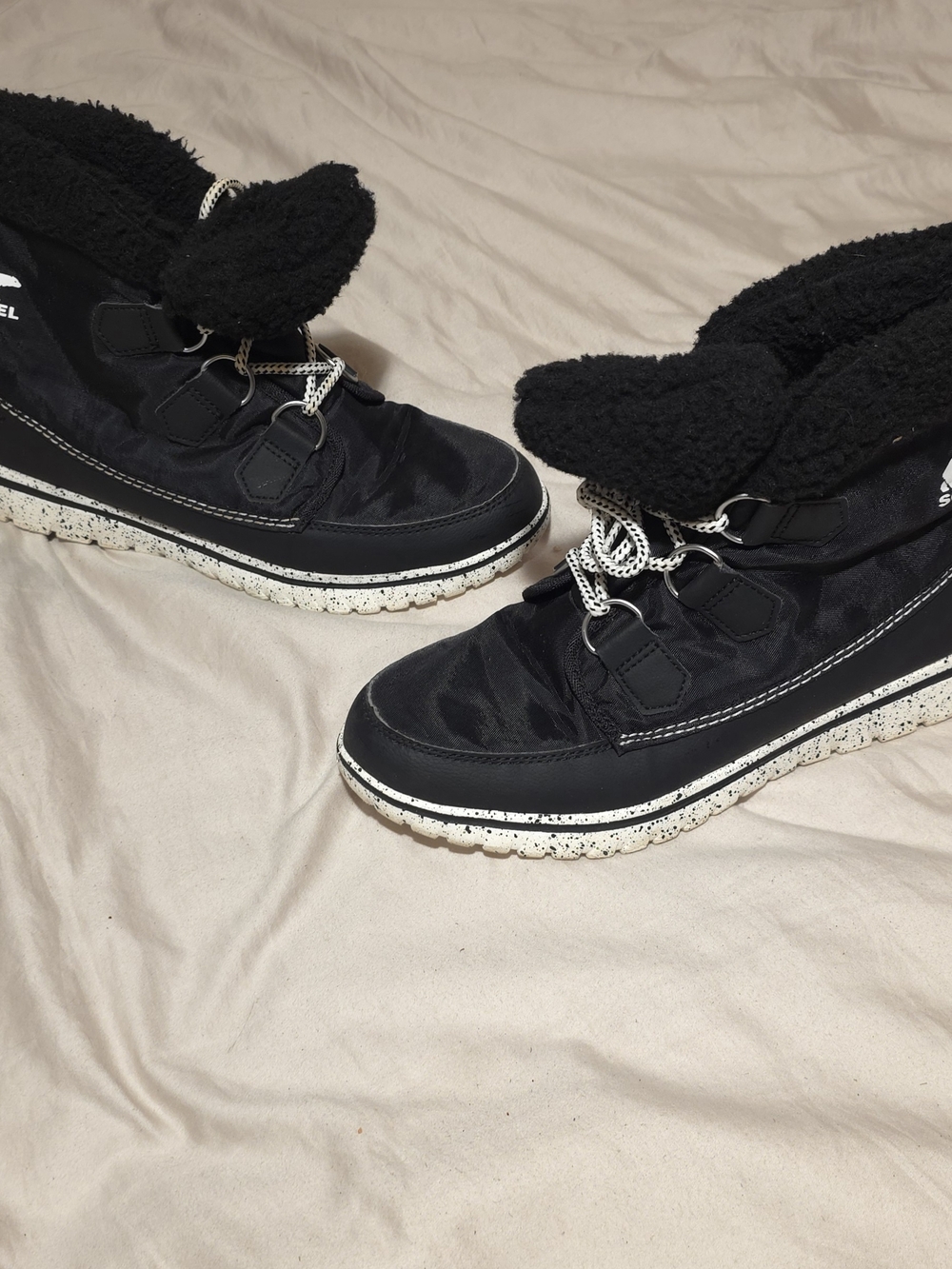 SOREL Cozy Carnival Black Sea Salt Speckle White waterproof boots sz 9.5